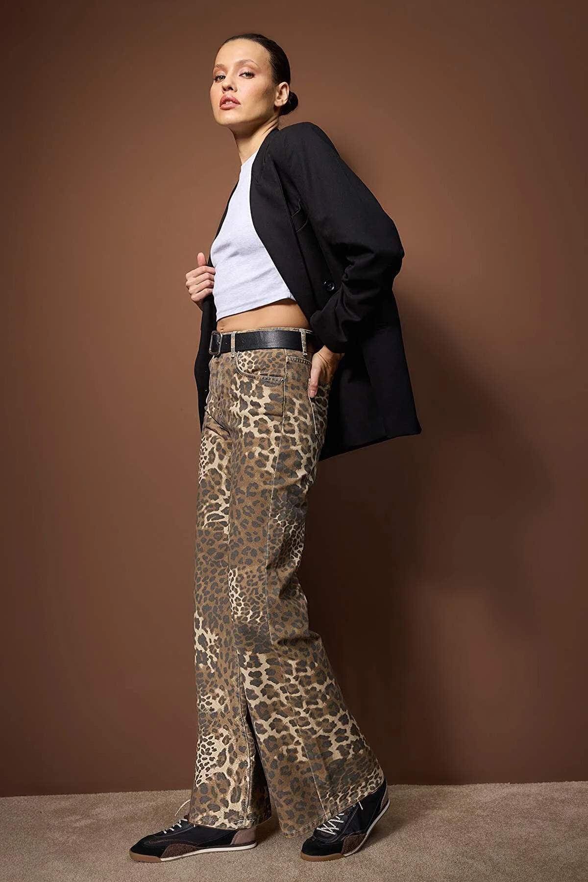 Çok Renkli Leopar Desenli Yüksek Bel Wide Leg Jeans TWOAW26JE00291