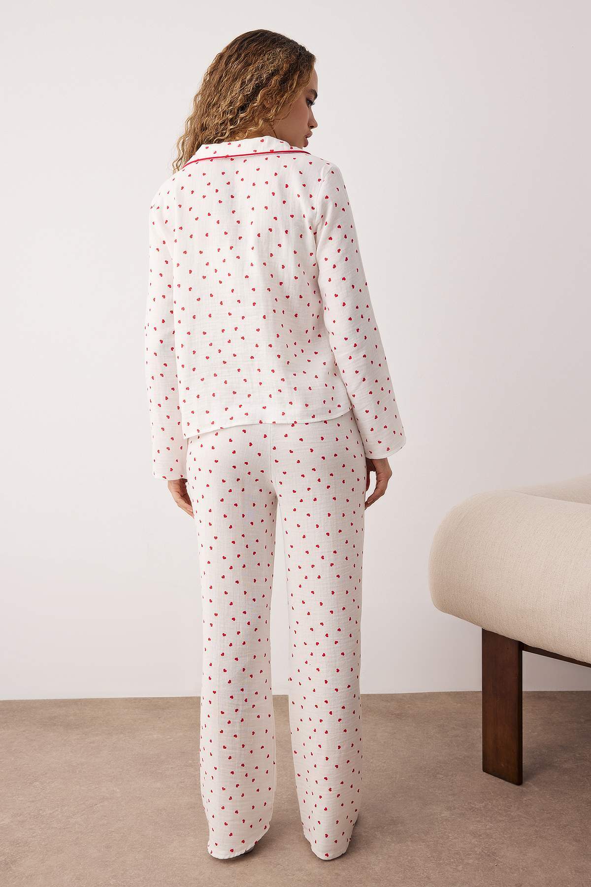 Trendyolmilla Ekru %100 Pamuklu Kalpli Müslin Kumaş Dokuma Pijama Takımı THMAW26PT00110