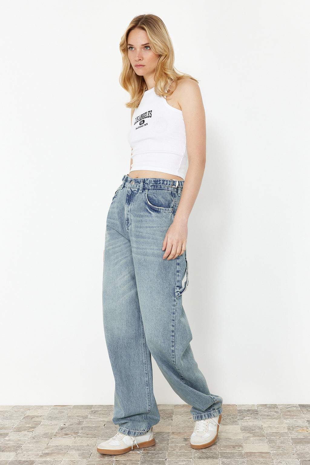 Trendyolmilla Açık Mavi More Sustainable Bol Kesim Yüksek Bel Carpenter Skater Jeans TWOAW24JE00308