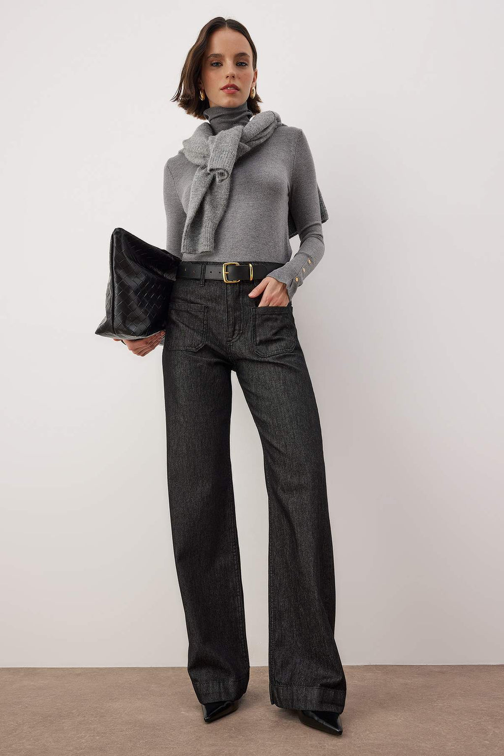 Trendyolmilla Lacivert Yüksek Bel Cep Detaylı Raw Wide Leg Jeans TWOAW26JE00231