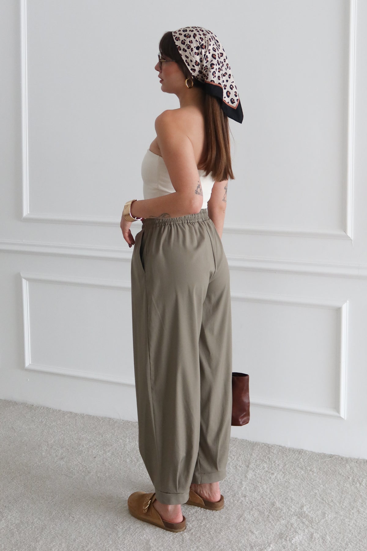 Trendyolmilla Haki Şalvar Kalıp Beli Lastikli Dokuma Pantolon TWOAW26PL00156