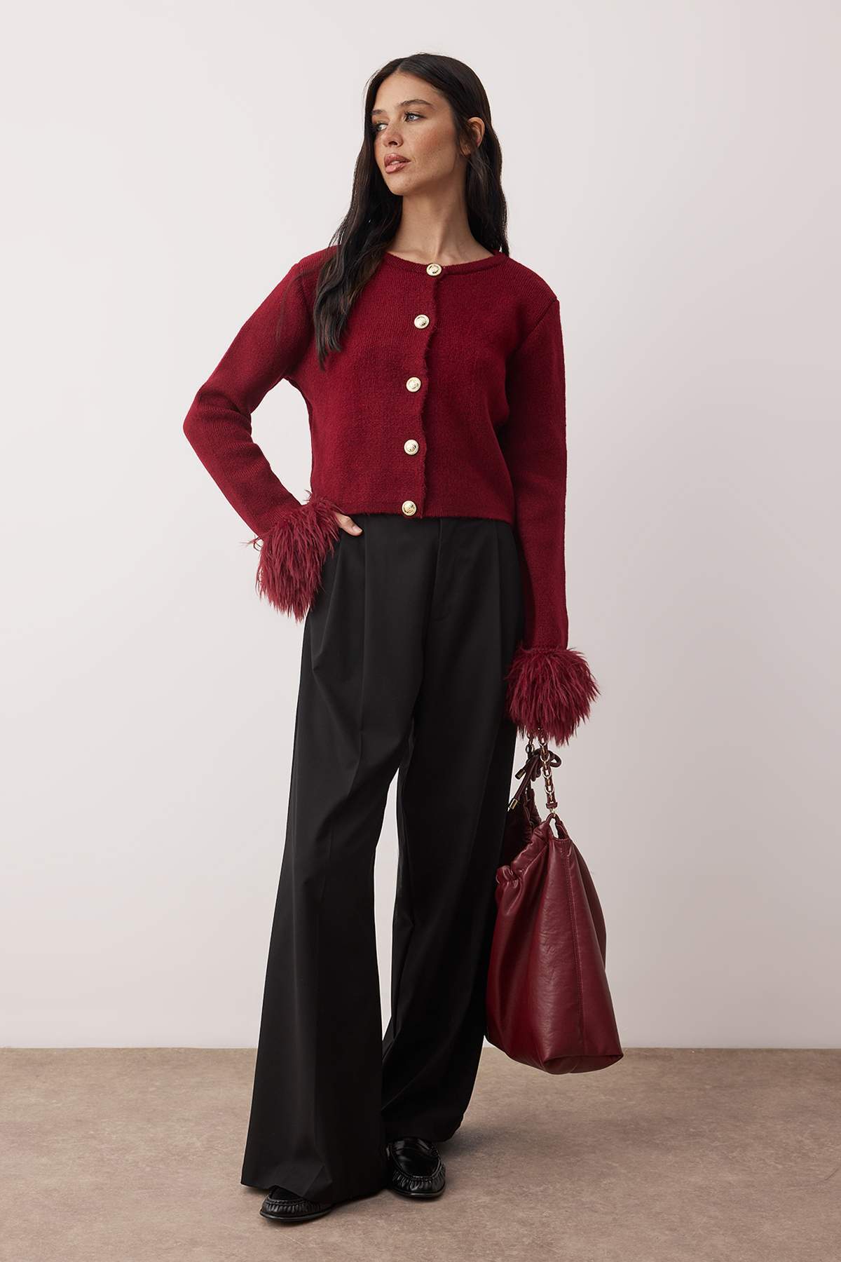 Trendyolmilla Bordo Otriş ve Düğme Detaylı Triko Hırka TWOAW26HI00280