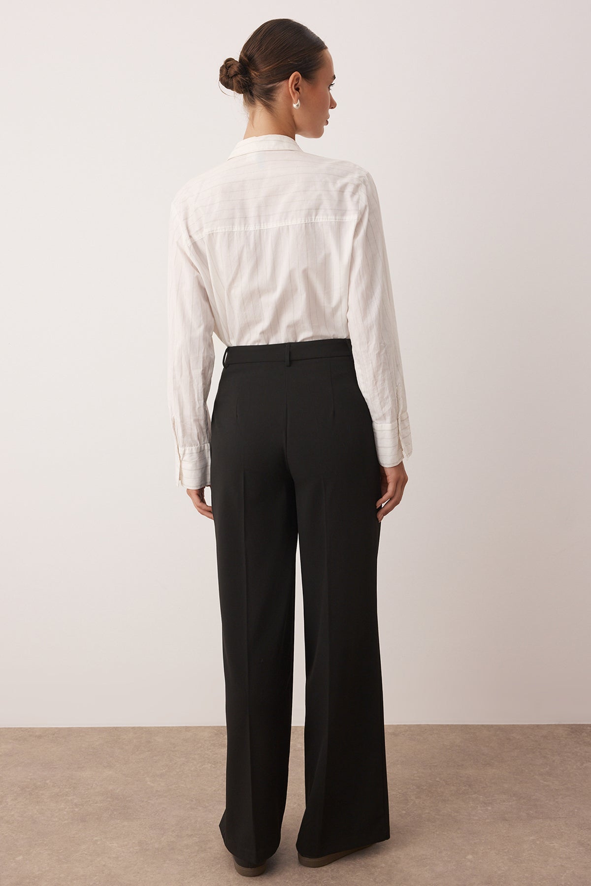 Trendyolmilla Siyah Palazzo/Extra Geniş Paça Dokuma Kumaş Pantolon TWOSS23PL00062