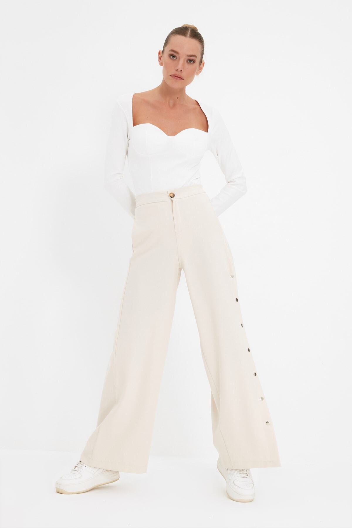 Trendyolmilla Taş Wide Leg/Geniş Paça Yanları Düğmeli Dokuma Kumaş Pantolon TWOSS20PL0398