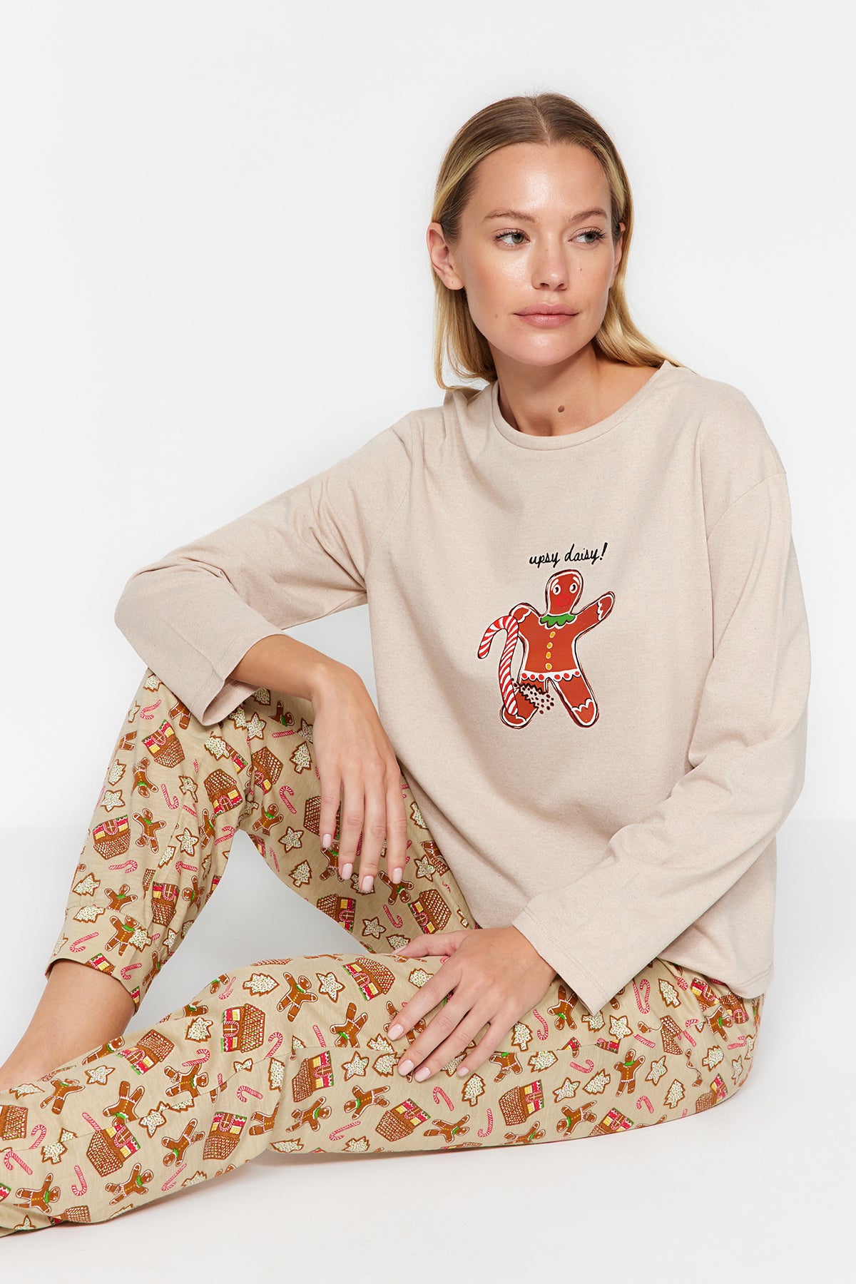 Trendyolmilla Krem %100 Pamuklu Yılbaşı Temalı Örme Pijama Takımı THMAW24PT00061 Secondary image