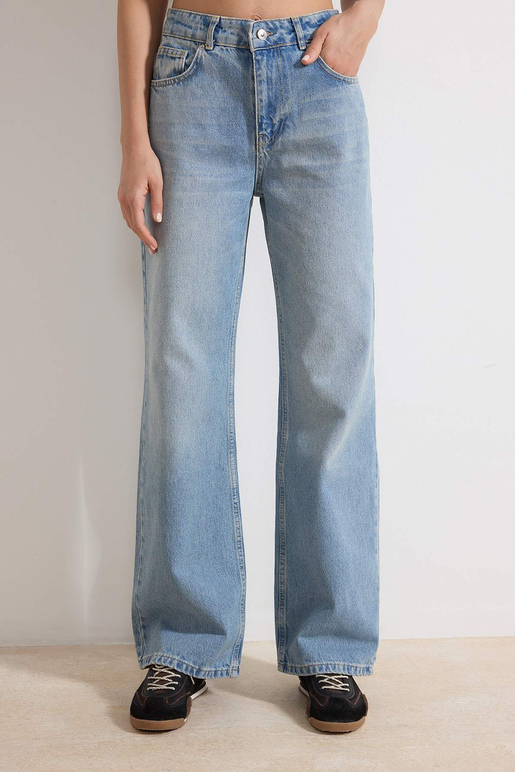 Trendyolmilla Açık Mavi-6001  Yüksek Bel Wide Leg Jeans TWOAW25JE00101