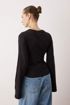 Trendyolmilla Gri İspanyol Kol Büzgü Detaylı Regular/Normal Kalıp Örme Bluz TWOAW26BZ00293