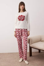 Trendyolmilla Kırmızı Pamuklu Kalpli Slogan Baskılı Uyku Bantlı Örme Pijama Takımı THMAW25PT00223