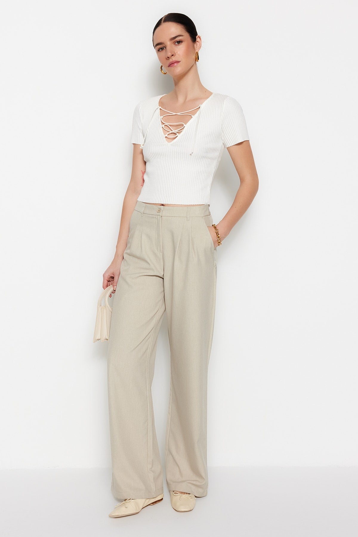 Trendyolmilla Vizon Wide Leg/Geniş Paça Pilili Dokuma Pantolon TWOAW22PL0475 Secondary image