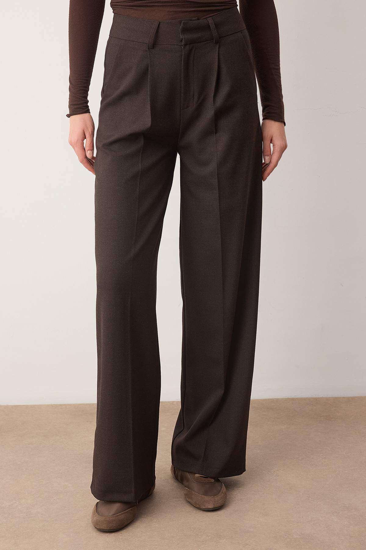 Trendyolmilla Kahvereng Kalın Tuşeli/Kışlık Wideleg Geniş Paça Dokuma Pantolon TWOAW26PL00160