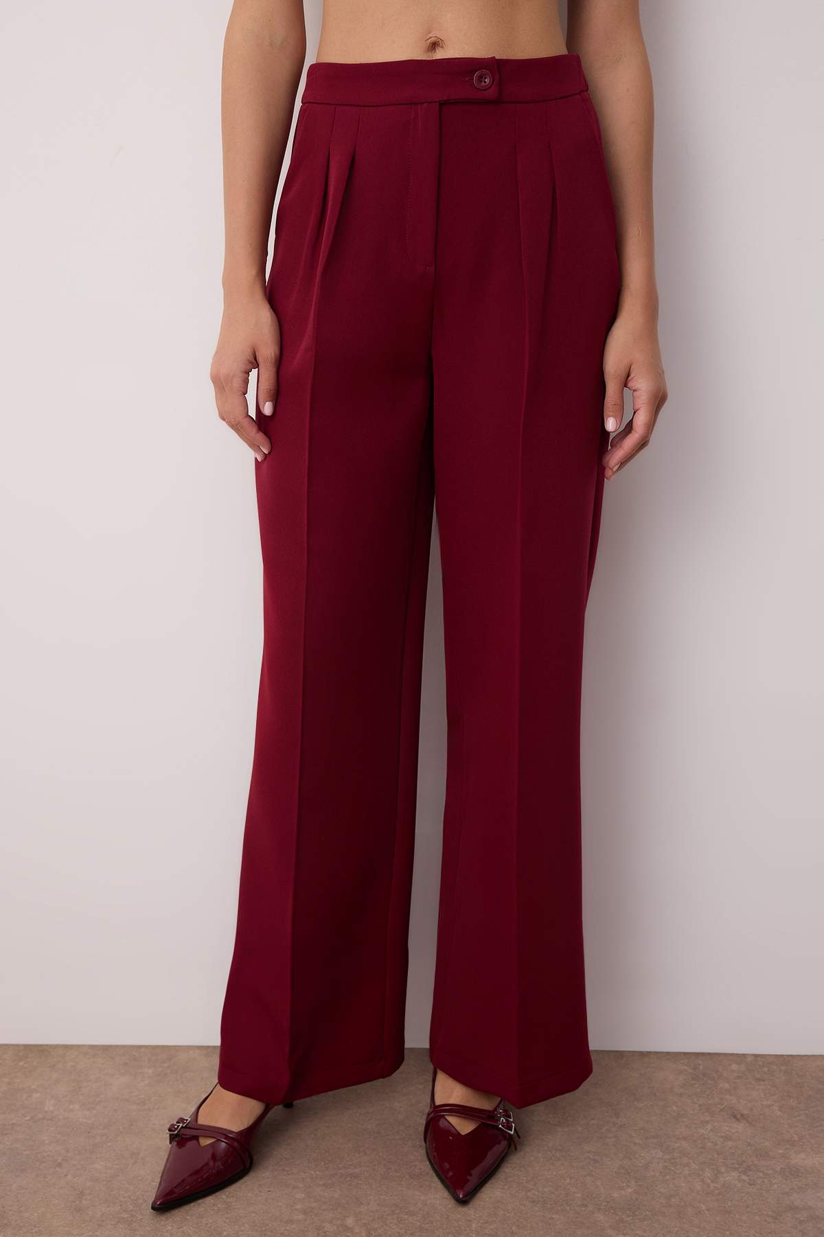 Trendyolmilla Ekru Wide Leg/Geniş Paça Yüksek Bel Dokuma Kumaş Pantolon TWOAW22PL0066