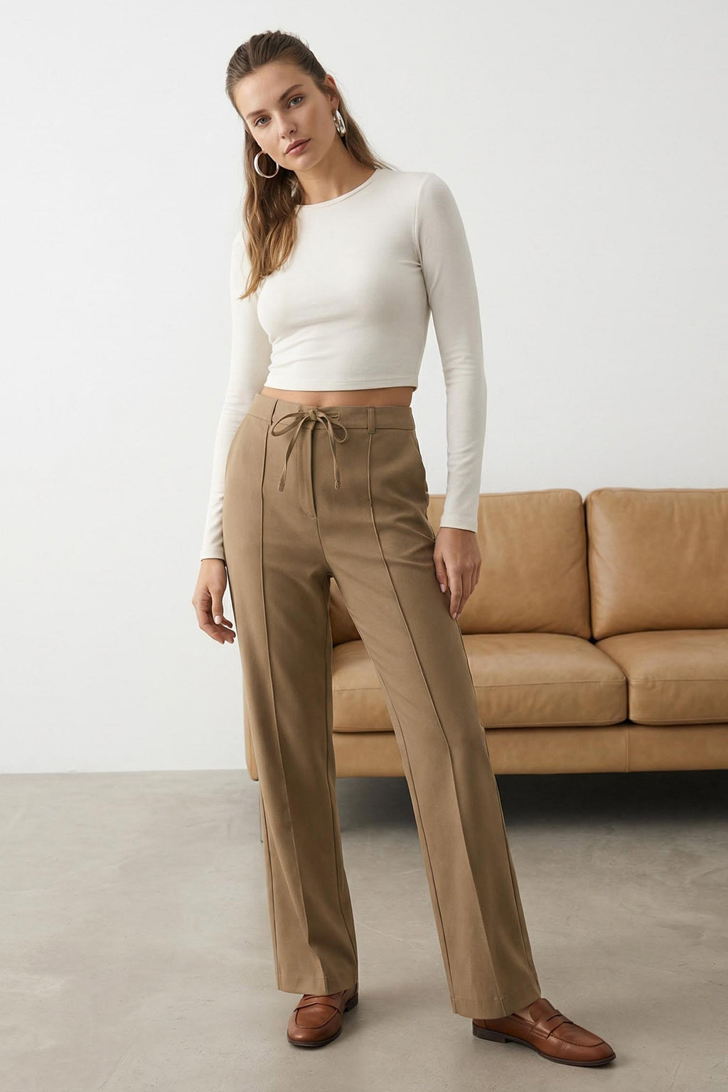 Trendyolmilla Wardrobe Essentials Siyah Bağcıklı Kışlık Tuşeli Rahat Kumaş Geniş Paça Pantolon | TWOAW26PL00012