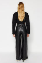 Siyah Suni Deri Wide Leg Cep Detaylı Örme Pantolon TWOAW24PL00103