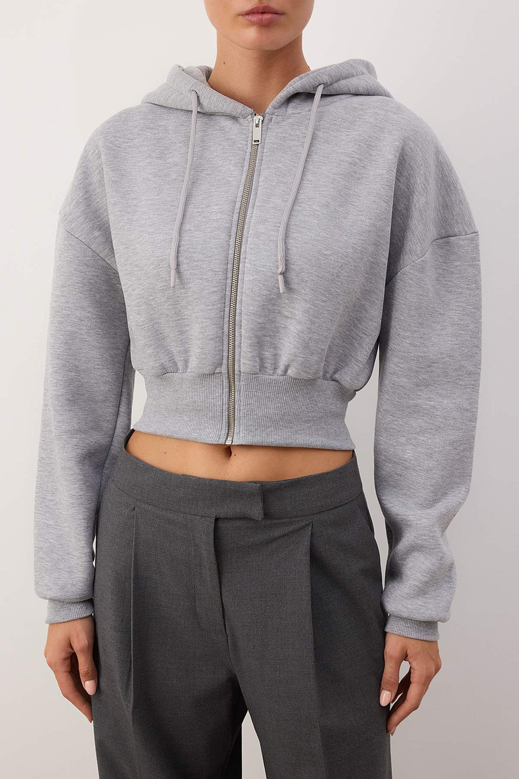 Trendyolmilla Siyah Crop Oversize Örme Sweatshirt TWOAW25SW00302