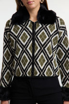 Trendyolmilla Siyah Çıkartılabilir Suni Kürklü Simli Crop Triko Hırka TWOAW24HI00043