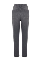 Trendyolmilla Beyaz Yüksek Bel Mom %100 Pamuk Non-Stretch Jeans TWOAW24JE00076