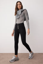 Solmayan Siyah Önden Düğmeli Yüksek Bel Ekstra Esnek Skinny Vücudu Saran Jeans TWOAW24JE00090