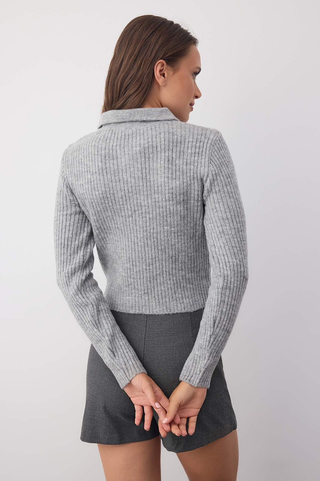 Trendyolmilla Wardrobe Essentials Gri Yumuşak Dokulu Fermuarlı Triko Hırka | TWOAW26HI00177