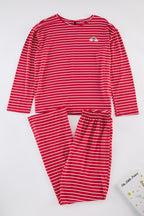 Trendyolmilla Kırmızı Çizgili Gökkuşağı Baskılı Viskon Örme Pijama Takımı THMAW25PT00014