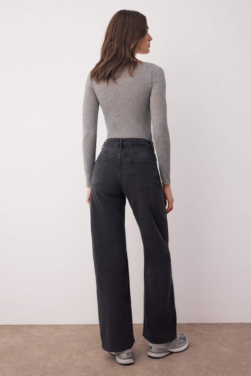Trendyolmilla Siyah Yüksek Bel Paçası Kesikli Wide Leg/Geniş Paça Palazzo Comfort/Esnek Smoke Jeans TWOAW26JE00081