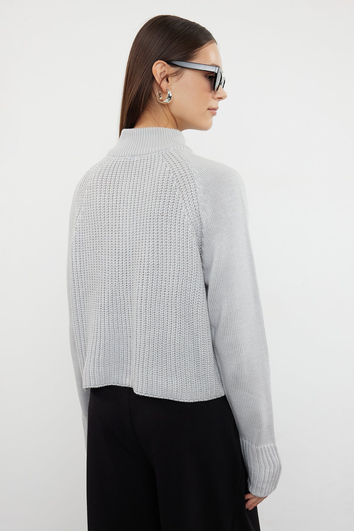 Trendyolmilla Ekru Dik Yaka Triko Kazak TWOAW22KZ1632