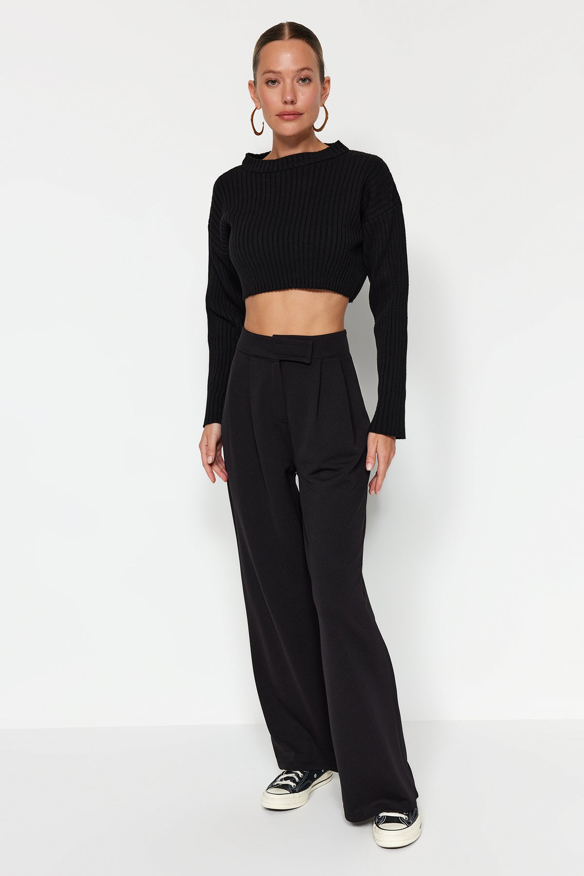 Trendyolmilla Yunus Gri Cırt Cırt Kapamalı Yüksek Bel Pileli Wide Leg/Geniş Kesim Örme Pantolon TWOAW24PL00177