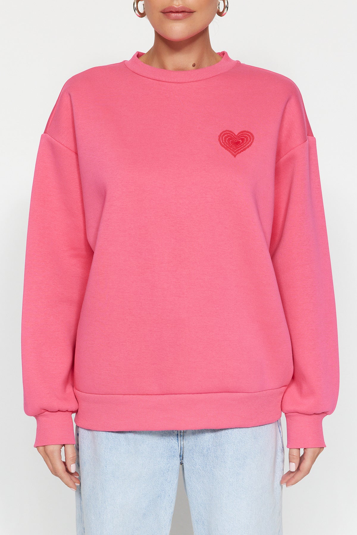 Trendyolmilla Ekru Kalın İçi Polarlı Göğüs ve Sırt Kabartma Baskılı Oversize Örme Sweatshirt TWOAW24SW00226