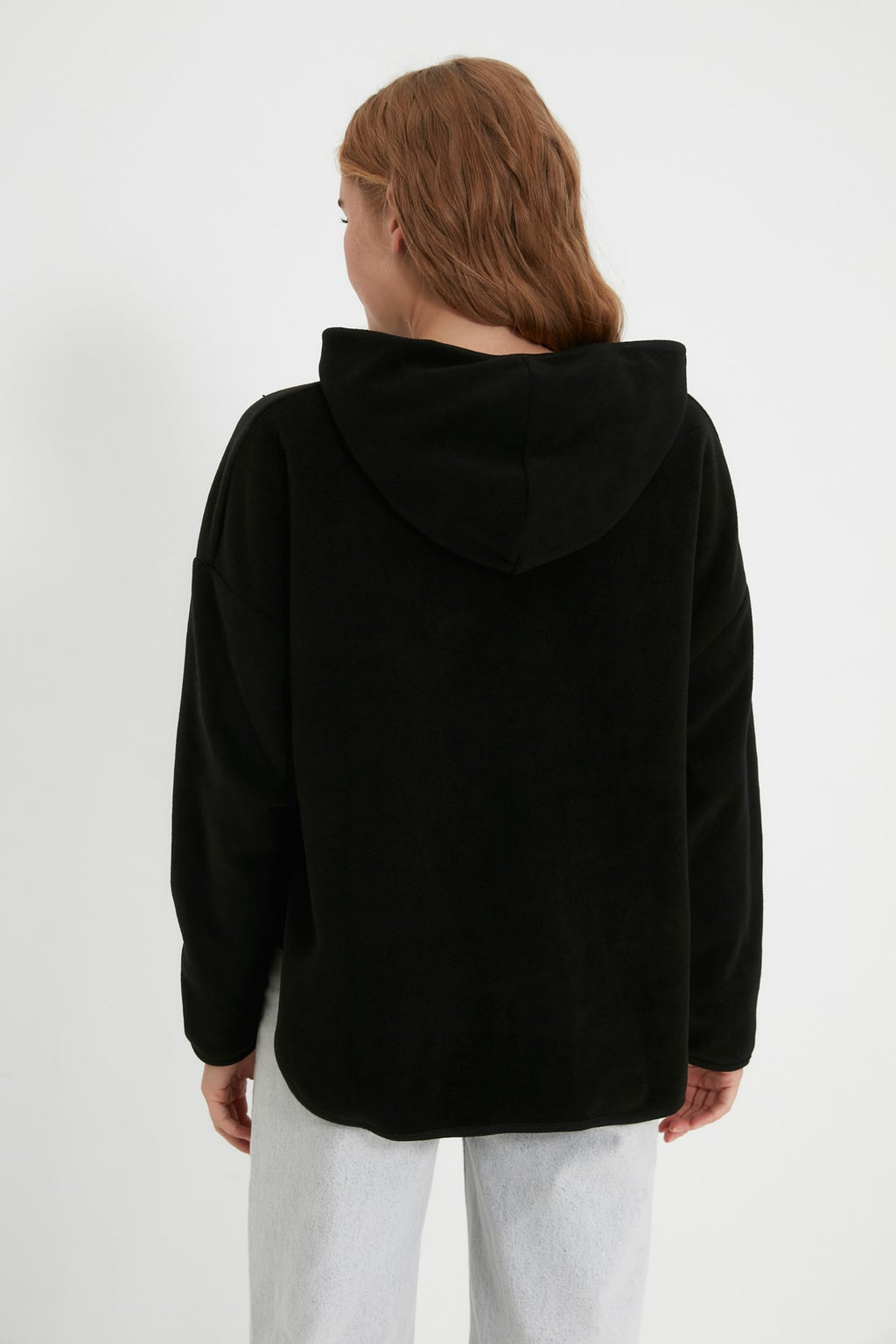 Siyah Kalın Polar Kapüşonlu ve Fermuarlı Oversize/Geniş Kalıp Örme Sweatshirt TWOAW22SW2063