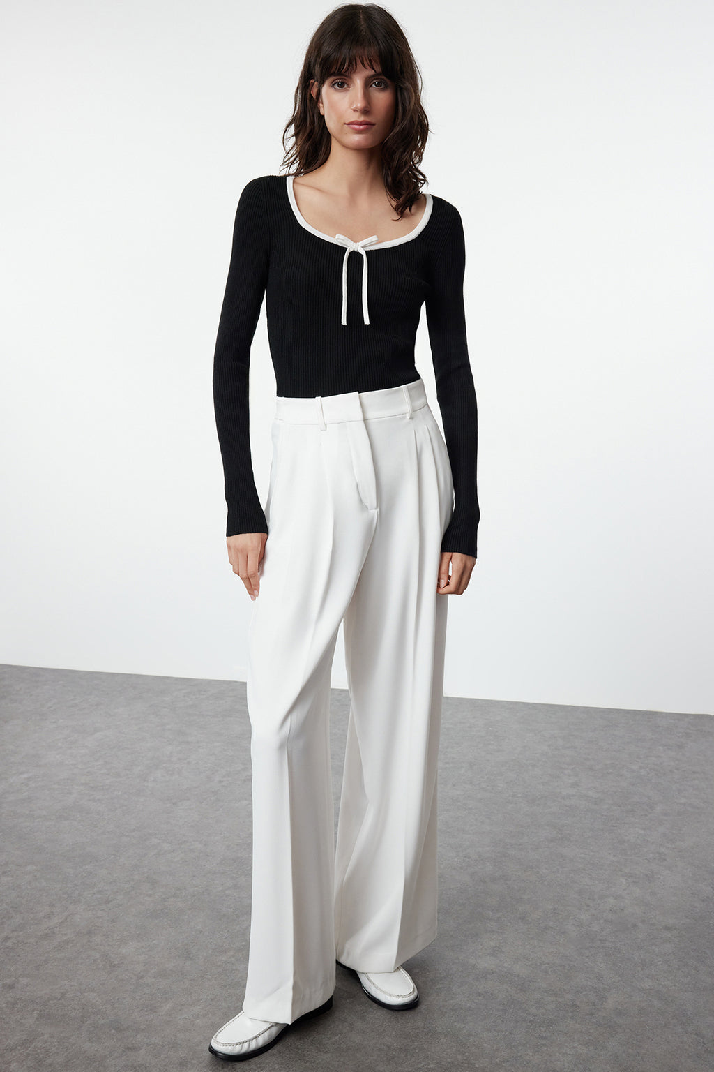 Trendyolmilla Bordo Merserize Görünümlü Premium İplik/Özel İplik Kurdele/Fiyonk Detaylı Triko Kazak TWOAW25KZ00207