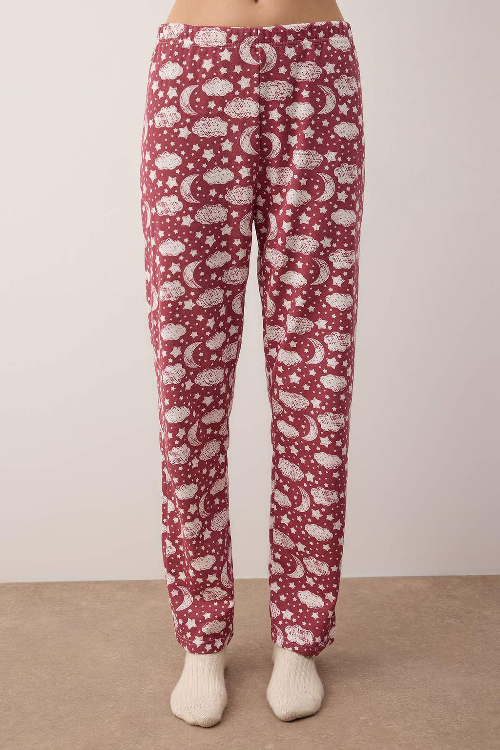 Trendyolmilla Kırmızı Pamuklu Kalpli Slogan Baskılı Uyku Bantlı Örme Pijama Takımı THMAW25PT00223