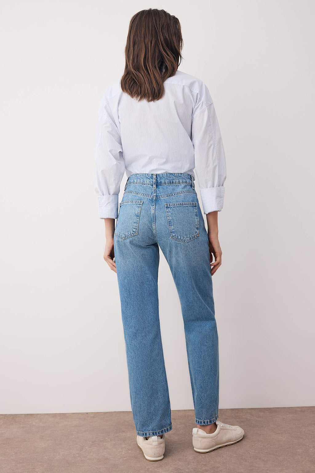 Mavi Normal Bel Düz Paça Straight Jeans TWOAW26JE00061
