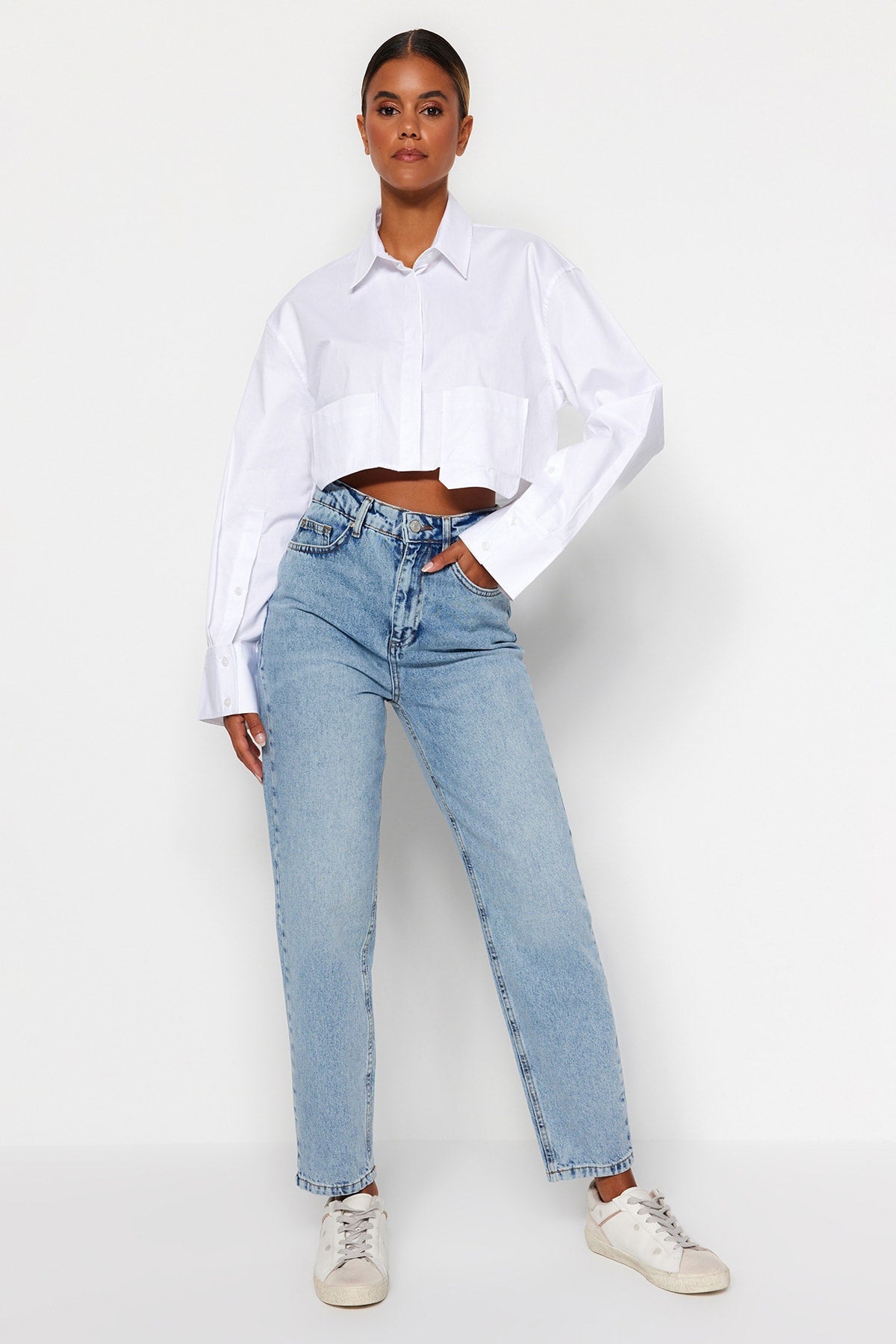 Trendyolmilla Beyaz Yüksek Bel Mom %100 Pamuk Non-Stretch Jeans TWOAW24JE00076