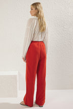Trendyolmilla Vizon Müslin Beli Lastikli İnce Kumaş Wide Leg/Geniş Paça Dokuma Pantolon TWOSS25PL00067
