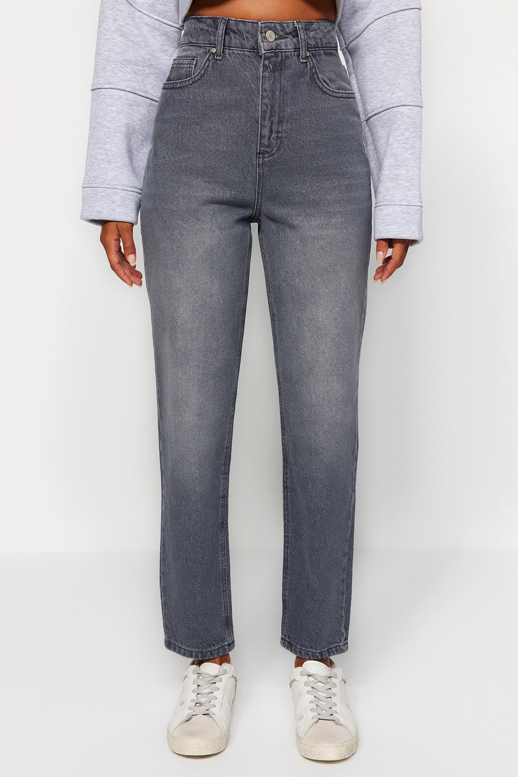 Trendyolmilla Beyaz Yüksek Bel Mom %100 Pamuk Non-Stretch Jeans TWOAW24JE00076