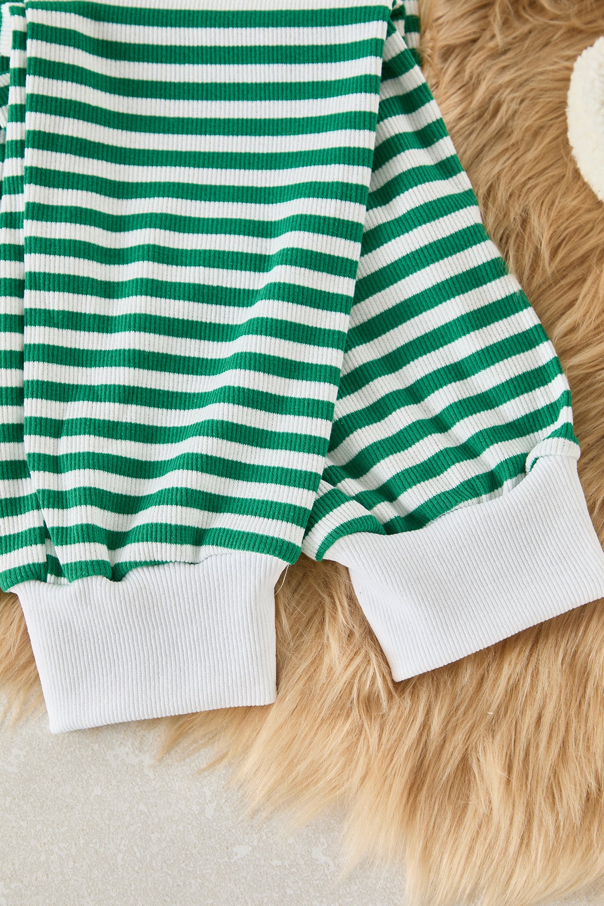 Yeşil Çizgili Manşet ve Biye Detaylı Tshirt- Jogger Örme Pijama Takımı THMAW24PT00141 Secondary image