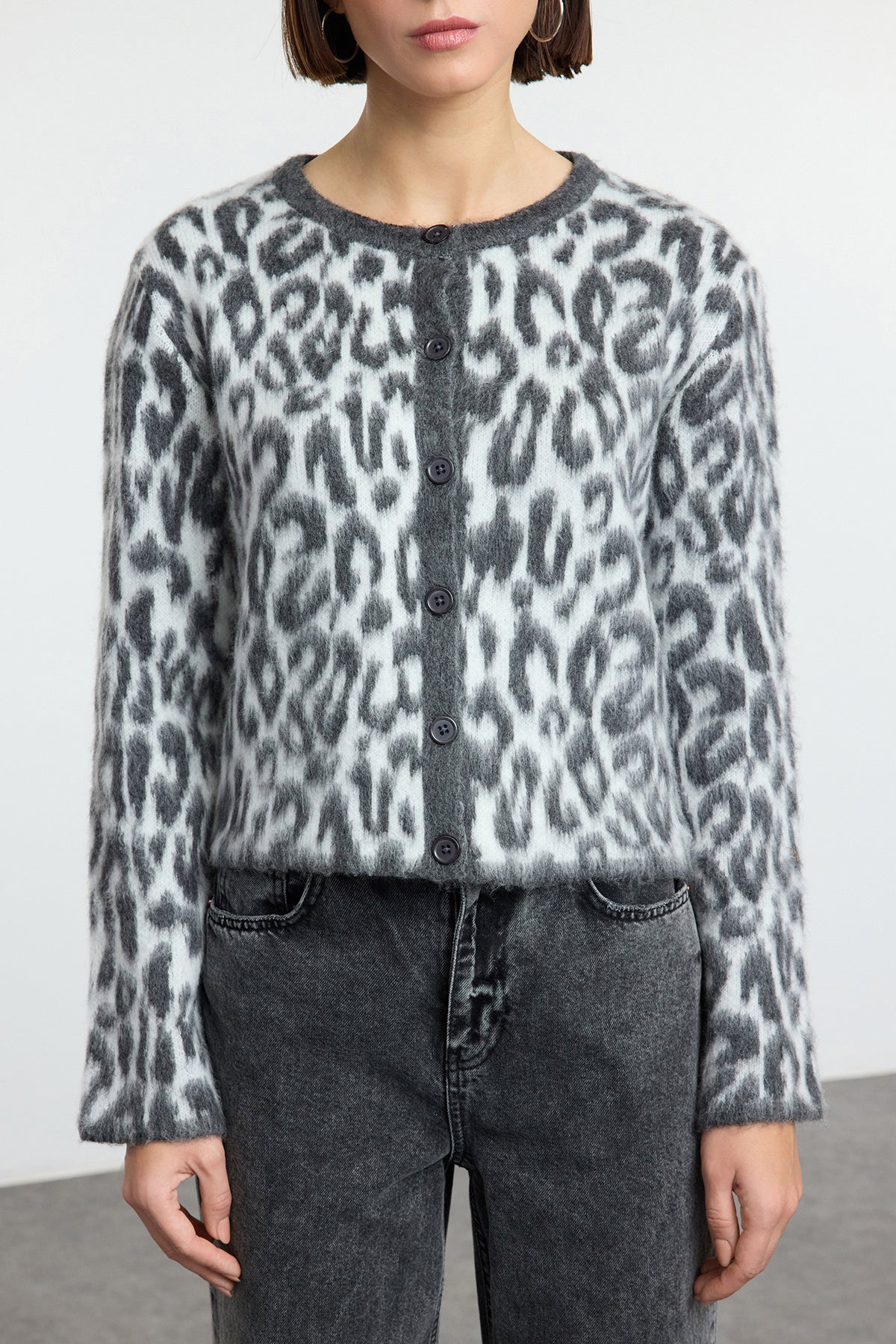 Trendyolmilla Kahverengi Leopar Desenli Triko Hırka TWOAW25HI00378