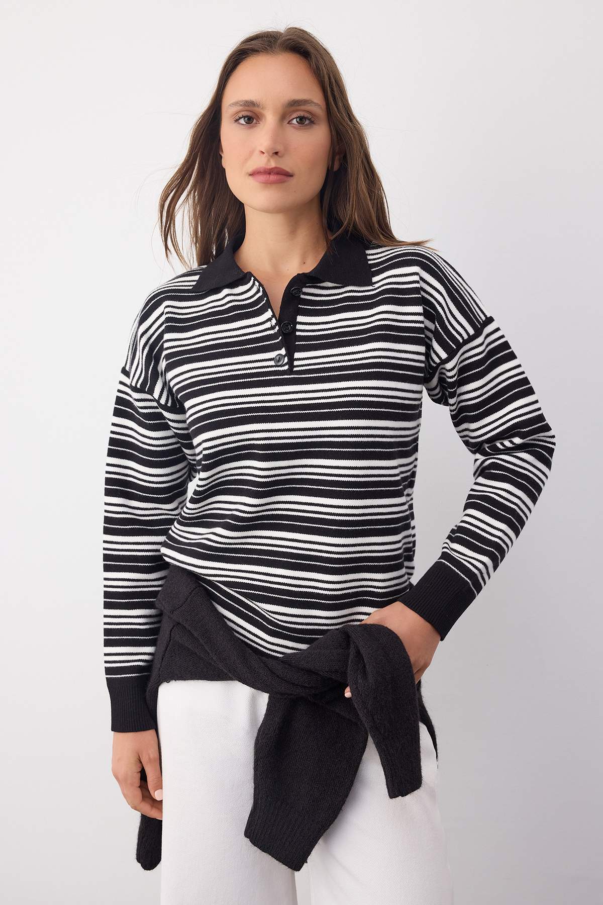 Wardrobe Essentials Siyah Premium/Özel İplik Polo Yaka Triko Kazak | TWOAW26KZ00060 Main image