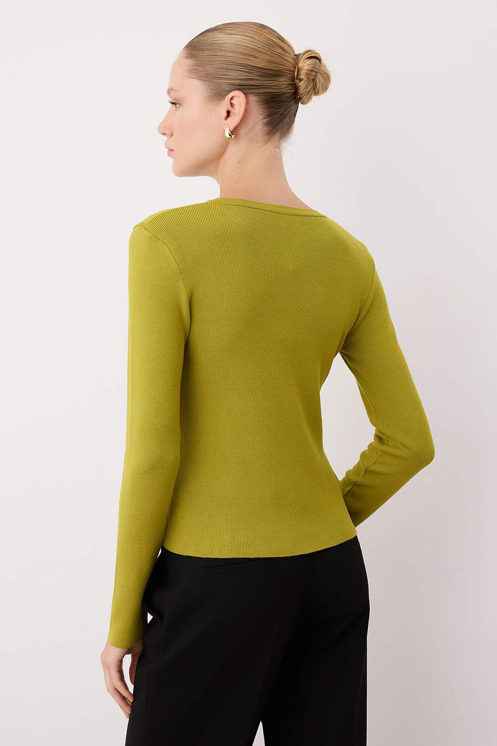 Trendyolmilla Lacivert Yumuşak Dokulu Triko Hırka TWOAW26HI00264