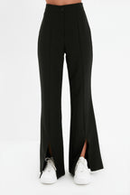 Siyah Flare İspanyol Paça Paçası Yırtmaç Detaylı Bootcut Dokuma Kumaş Pantolon TWOAW22PL0046