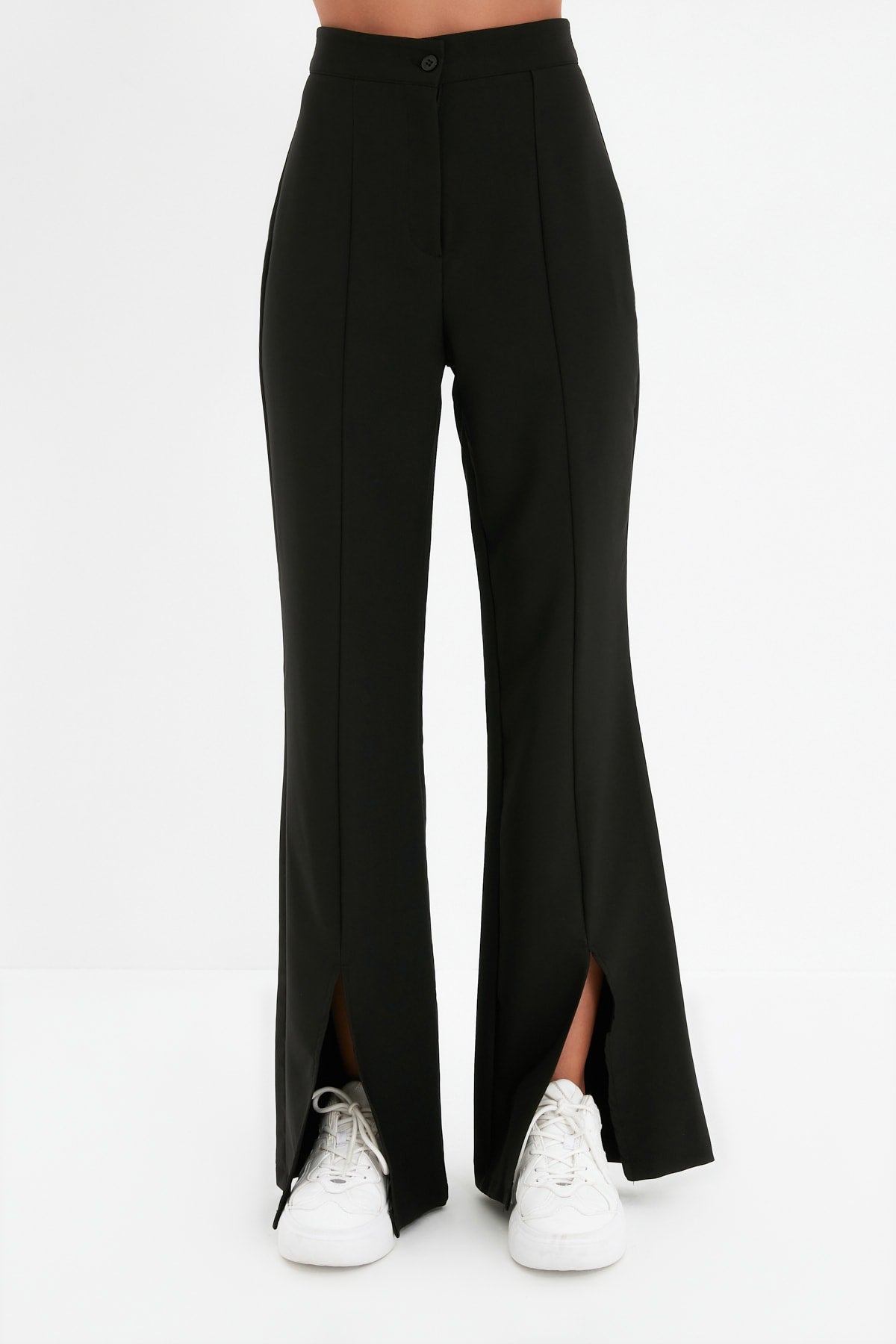 Siyah Flare İspanyol Paça Paçası Yırtmaç Detaylı Bootcut Dokuma Kumaş Pantolon TWOAW22PL0046