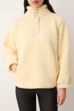 Açık Sarı Peluş Oversize/Geniş Kalıp Örme Sweatshirt TWOAW26SW00021