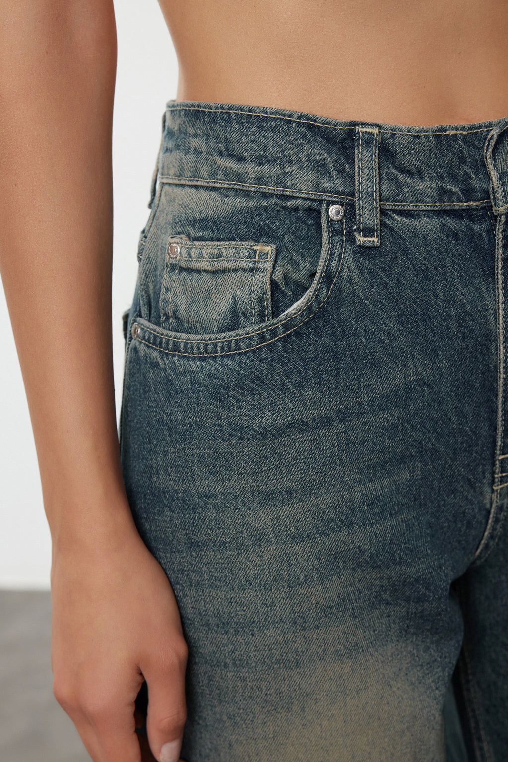 More Sustainable Koyu Mavi Normal Bel Loose Baggy %100 Pamuk Non-Stretch Jeans TWOAW25JE00140
