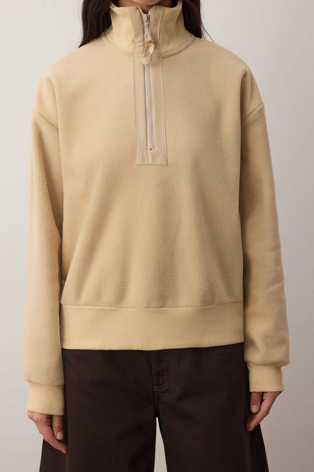 Trendyolmilla Taş Regular/Normal Kalıp Fermuar Detaylı Dik Yaka Polar Kalın Örme Sweatshirt TWOAW26SW00026