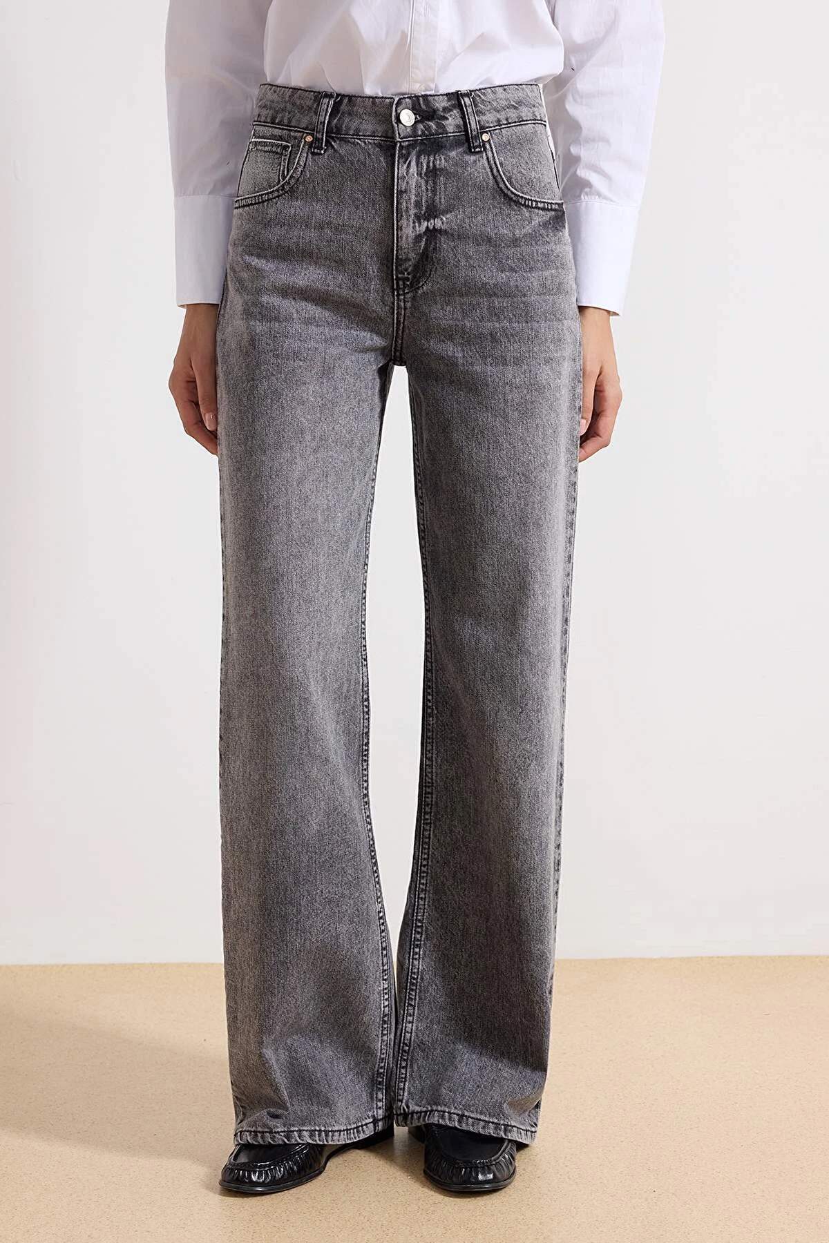 Gri More Sustainable Soluk Efekt Vintage Yüksek Bel Wide Leg Jeans TWOSS24JE00018