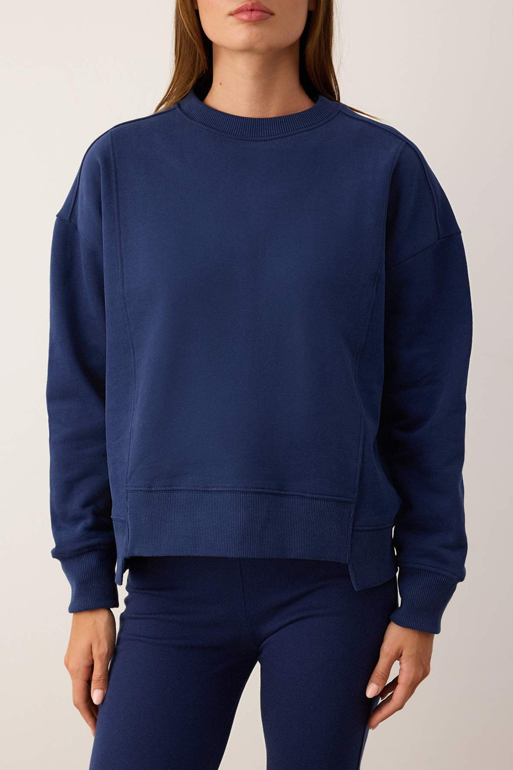 Trendyolmilla Koyu Kahverengi Premium Oversize Kalıp Dikiş Detaylı İçi Polarlı Örme Sweatshirt TWOAW26SW00204
