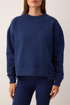 Trendyolmilla Koyu Kahverengi Premium Oversize Kalıp Dikiş Detaylı İçi Polarlı Örme Sweatshirt TWOAW26SW00204