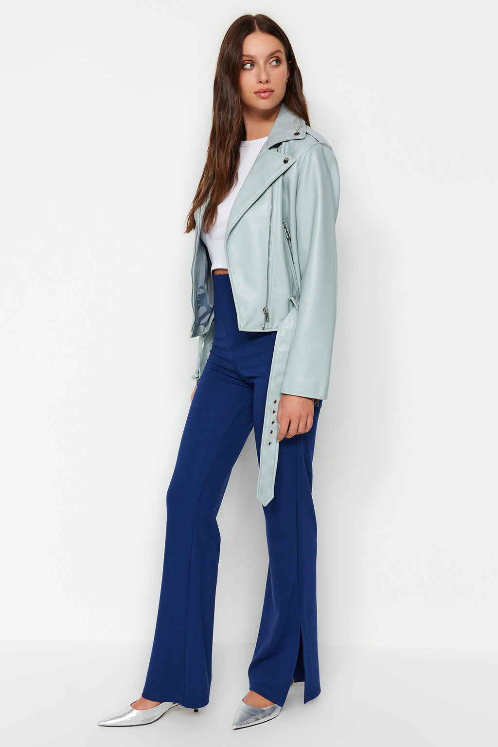 Trendyolmilla Haki Yanları Yırtmaçlı Flare/İspanyol Paça Yüksek Bel Örme Pantolon TWOSS23PL00134