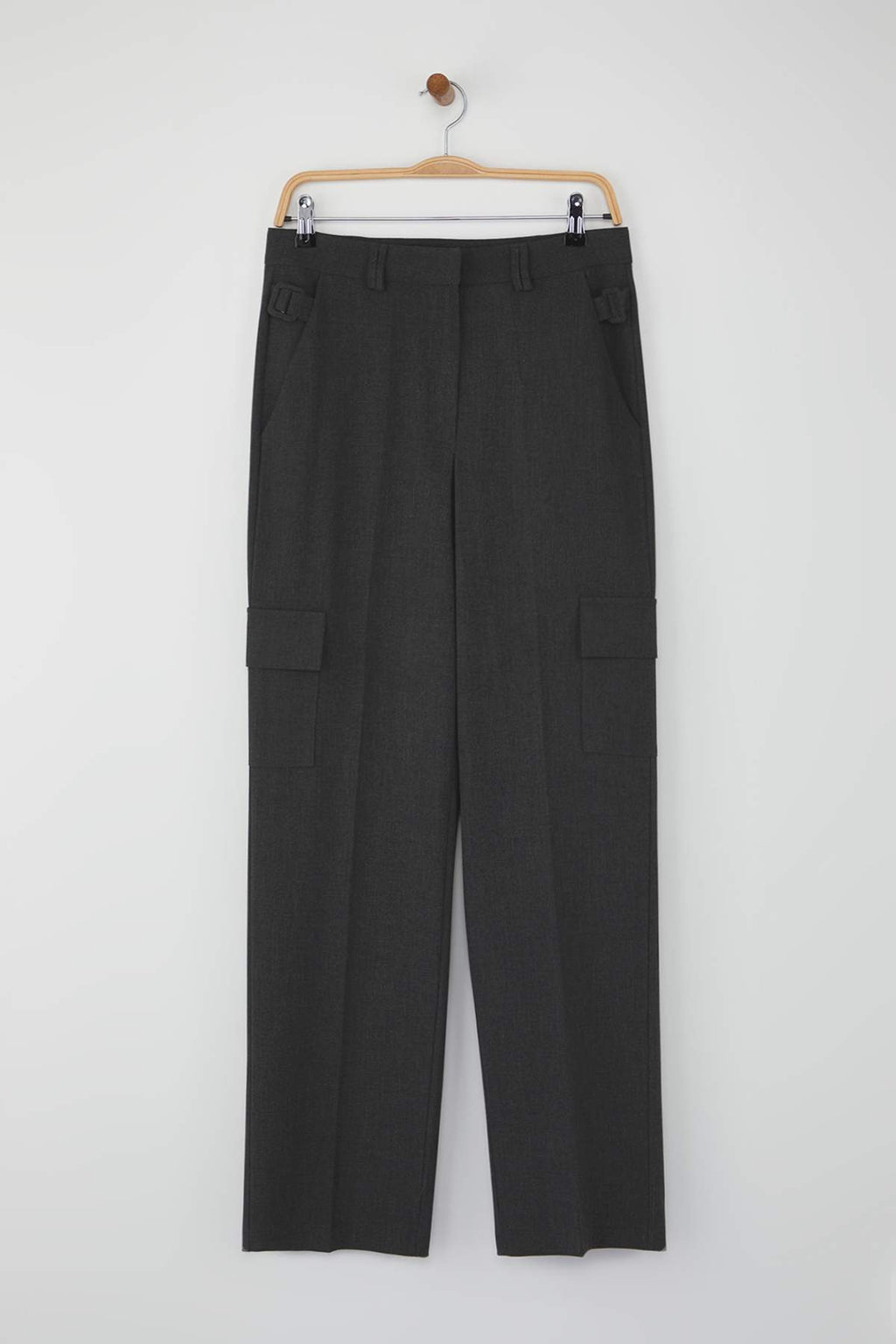 Gri Havuç Kalıp Kargo Cepli Kumaş Pantolon TWOAW26PL00037