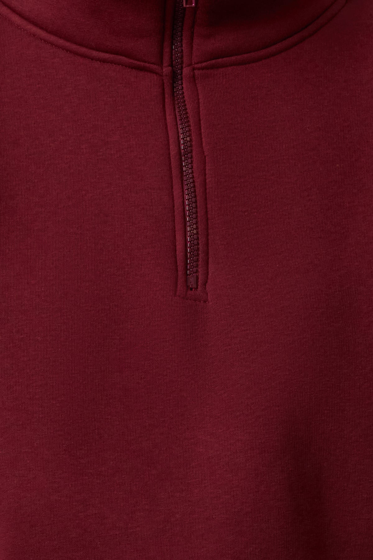 Trendyolmilla Siyah Rahat Kesim Crop Basic Fermuarlı Dik Yaka Kalın İçi Polarlı Örme Sweatshirt TWOAW24SW00221