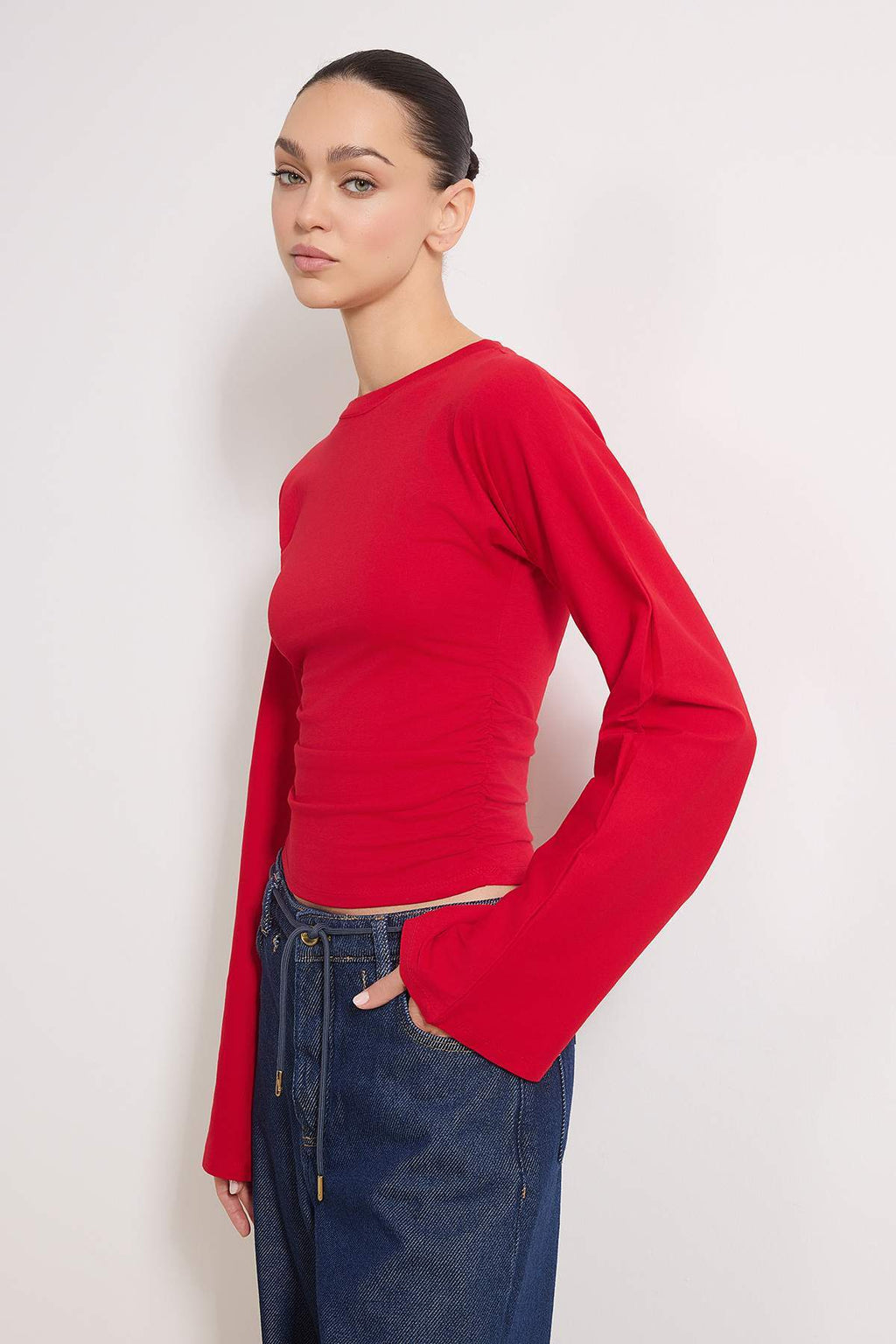 Trendyolmilla Gri İspanyol Kol Büzgü Detaylı Regular/Normal Kalıp Örme Bluz TWOAW26BZ00293